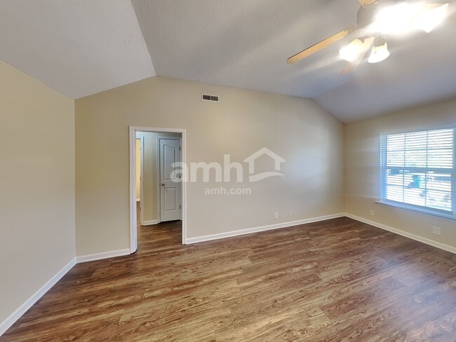 Foto del edificio - 1228 Shannon Ln
