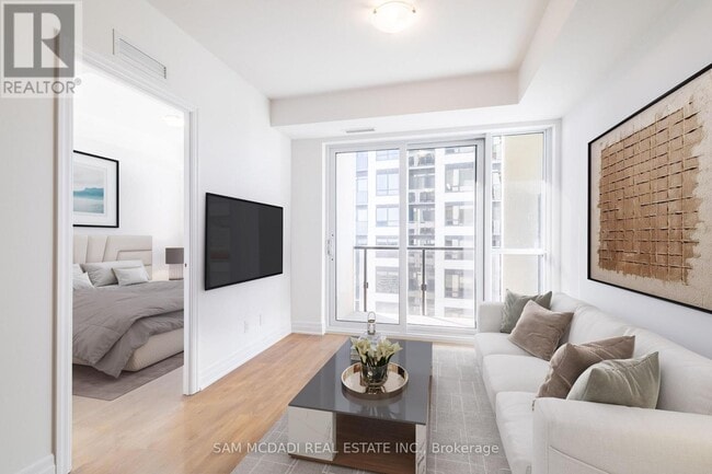 Building Photo - 30 Elm Dr W