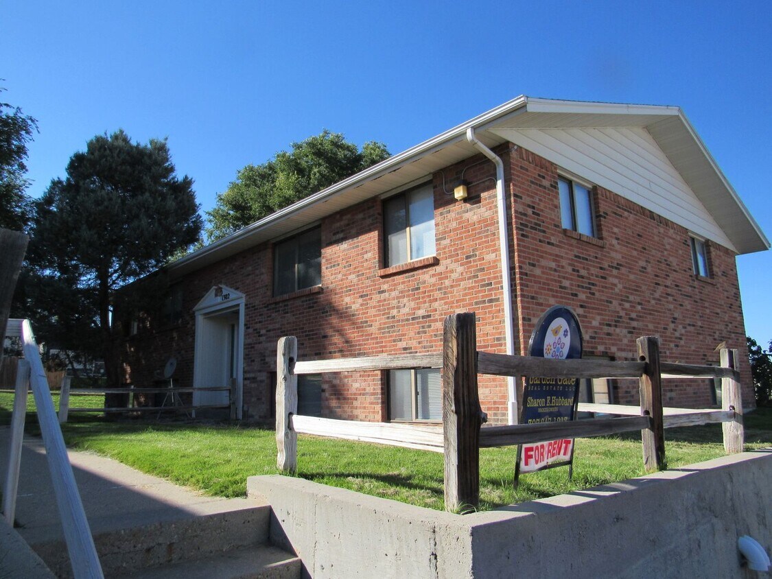 1302 S Lowell St Unit A, Casper, WY 82601 Room for Rent in Casper, WY
