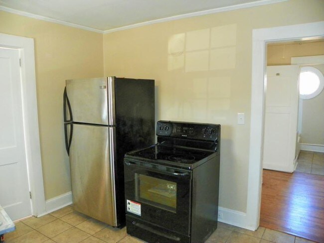 Foto del edificio - 415 W 7th Ave