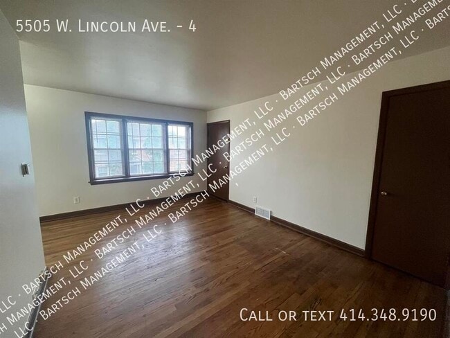 Foto del edificio - 5505 W Lincoln Ave