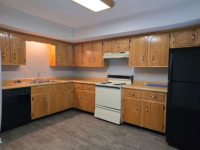 Foto del edificio - 113 Hickory Trace Rd