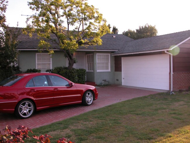Front brick driveway and garage - 17100 Willard St