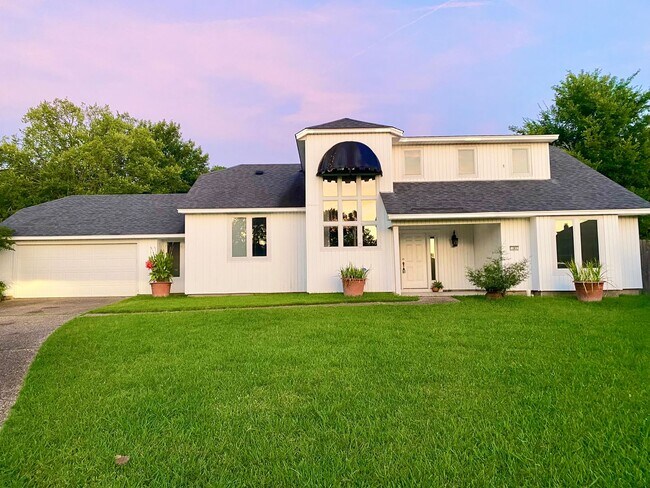 Foto del edificio - ** NEW GREENACRES PLACE 3/2 HOME **