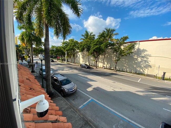 Foto del edificio - 2268 SW 8th St