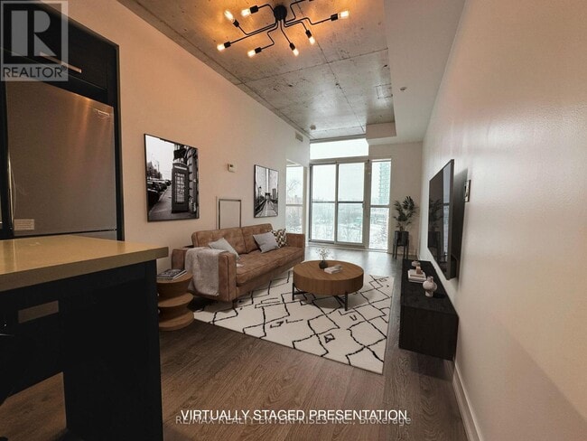 Building Photo - 1205 Queen St W