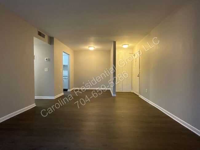 Foto del edificio - 238 Orchard Trace Ln