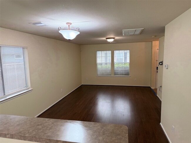 Building Photo - 1539 Nichole Woods Dr