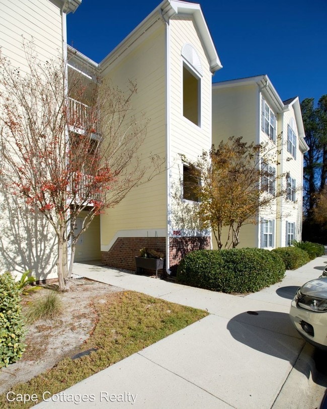 Building Photo - 5005 Hunters Trail
