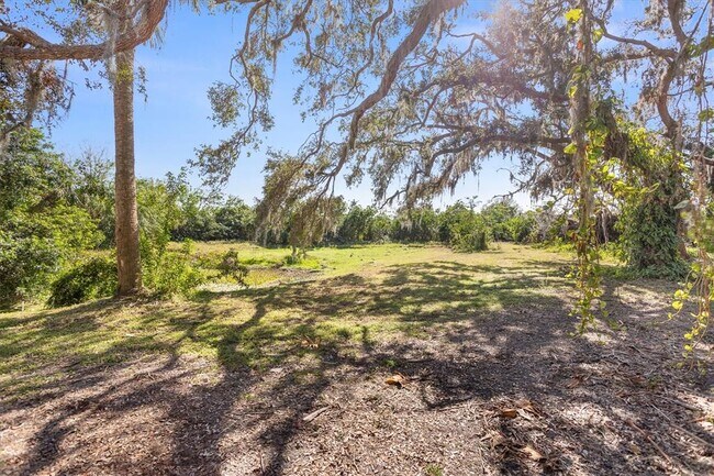 Foto del edificio - 8725 Erie Ln