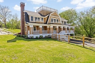 Building Photo - 10 Ocean Ledge Dr