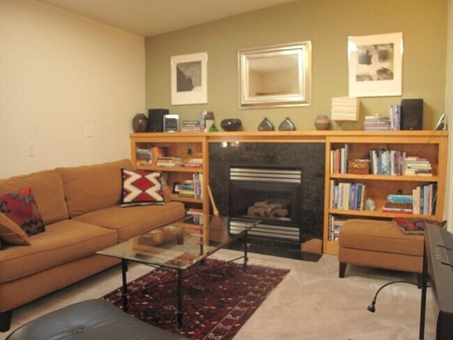 Foto del edificio - 1 br, 1 bath House - 2118 11th Ave W Unit B