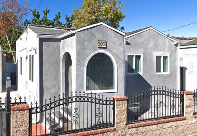 Building Photo - 2805 Duray Pl
