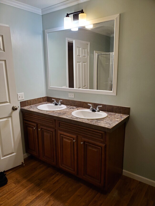 Baño principal - 2974 Maple Street