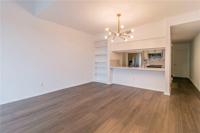 Building Photo - 1501 Barton Springs Rd