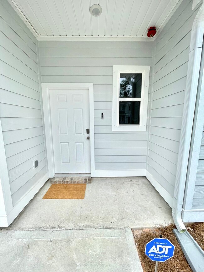 8921 Brigade Trail, Pensacola, FL 32534 Townhouse for Rent in