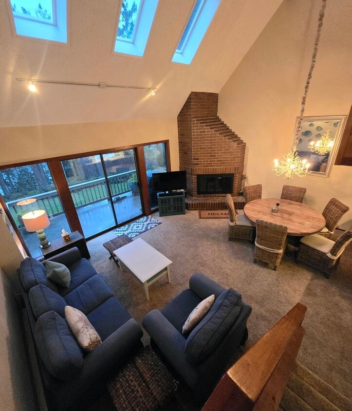 Primary Photo - 2 Bed, 2 Bath Furnished Kala Point Top-Floor Condo with Views, Decks & Resort Amenities