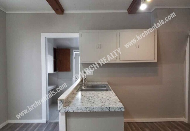 Foto del edificio - 3-Bedroom Home in West Toledo!