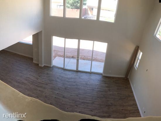 Building Photo - 5 br, 4 bath House - 1294 W Marigold Way