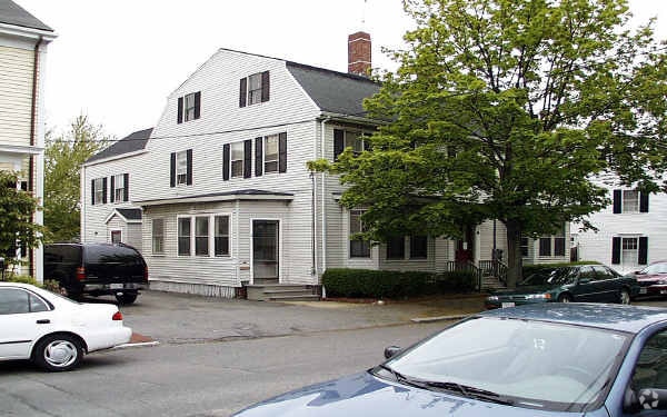 Building Photo - 9 Essex St