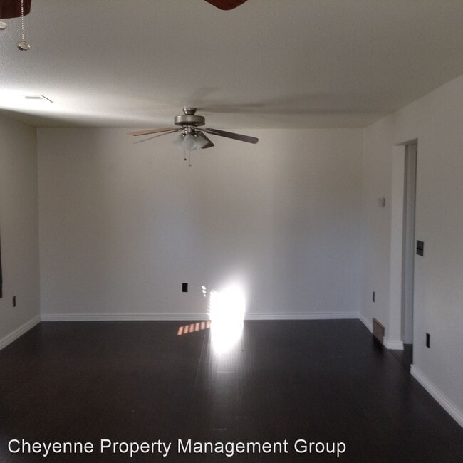 Foto del edificio - 3 br, 2 bath House - 622 West. 24th Street