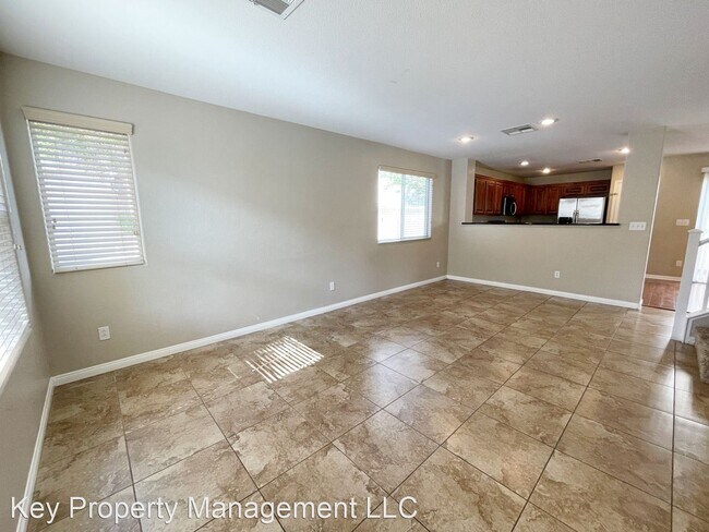 Building Photo - 4 br, 2.5 bath House - 1176 Claire Rose Ave