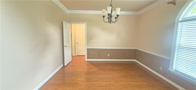 Building Photo - 4937 Chalden Ln NE