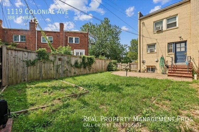 Building Photo - 1119 Colonial Ave