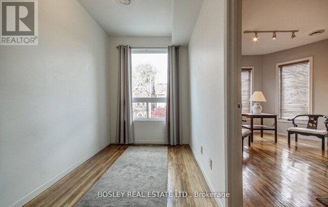 Building Photo - 376 Berkeley St