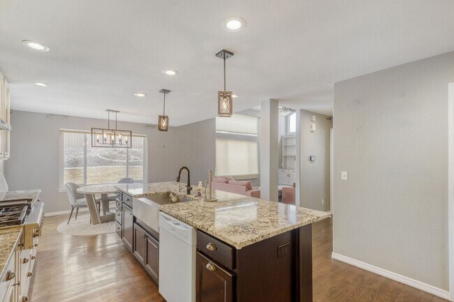 Foto del edificio - Beautifully Updated 4-Bedroom Home on Rare ¼-Acre Cul-de-Sac Lot in Highlands Ranch