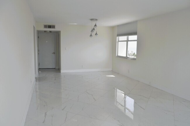 Foto del edificio - 201 N Ocean Blvd