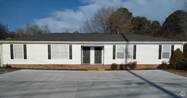 Building Photo - 9901 Hixson Pike