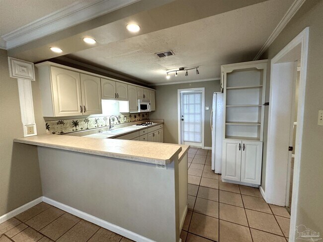Foto del edificio - 305 Colbert Ave