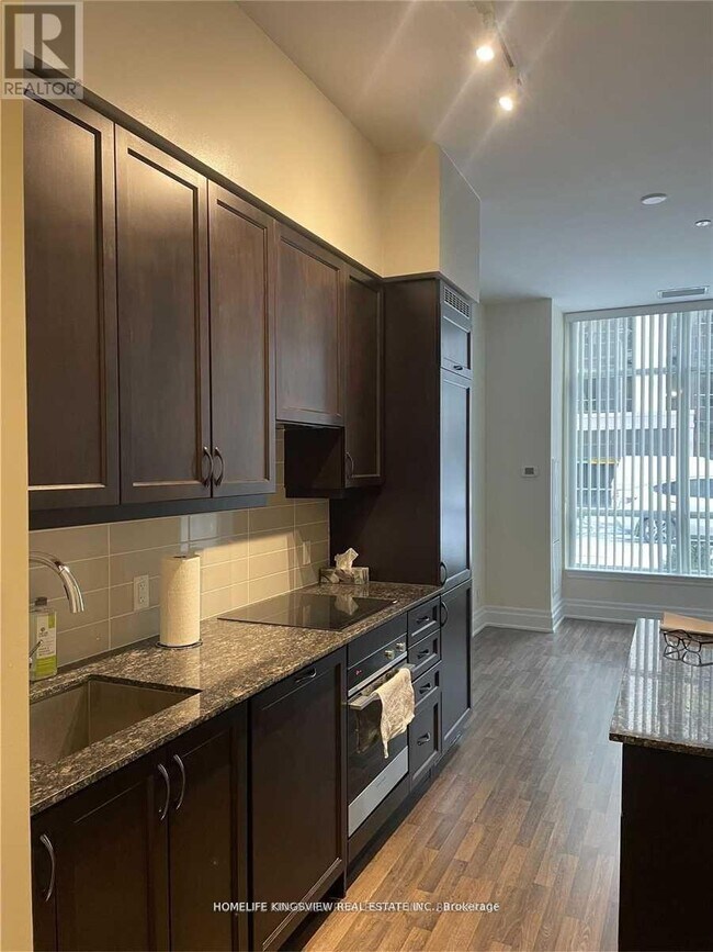 Building Photo - 9085 Jane St