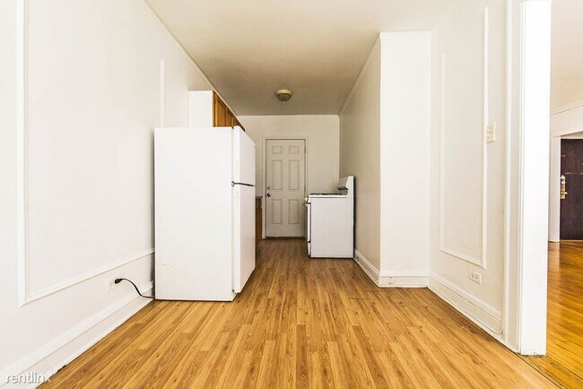 Foto del edificio - 1 br, 1 bath Apartment - 7348 S King Dr
