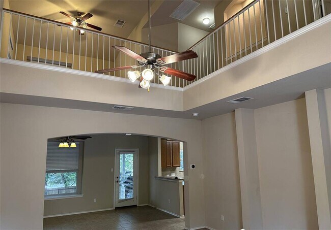 Building Photo - 10214 Maydelle Dr
