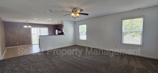 Foto del edificio - 9121 Brickshire Pkwy