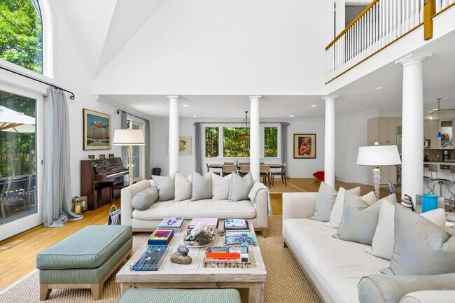 Foto del edificio - 34 Chatfields Ridge Rd