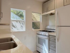 Building Photo - 1827 Santa Ynez St