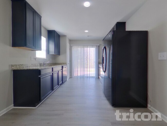 Building Photo - 344 Longfellows Ln