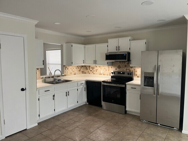 Foto del edificio - 21114 Sierra Cres