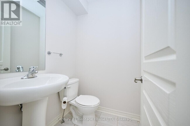 Building Photo - 289 Silverwood Ave