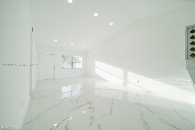 Foto del edificio - 3 br, 2 bath House - 9502 SW 151st Ct