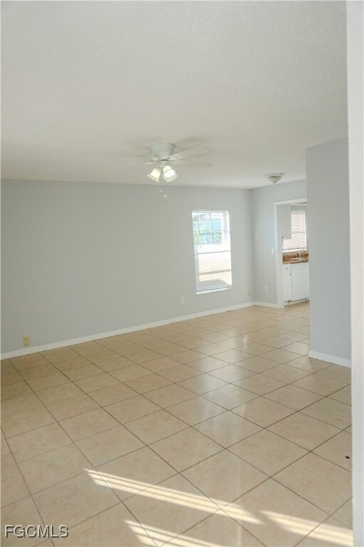 Foto del edificio - 6014 Deming Ave