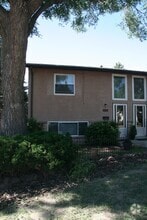 Building Photo - 2567 E Uintah St
