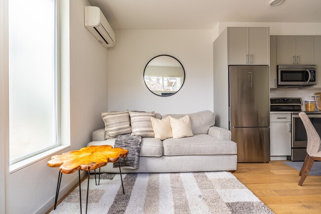 Foto del edificio - 5109C Phinney Ave N