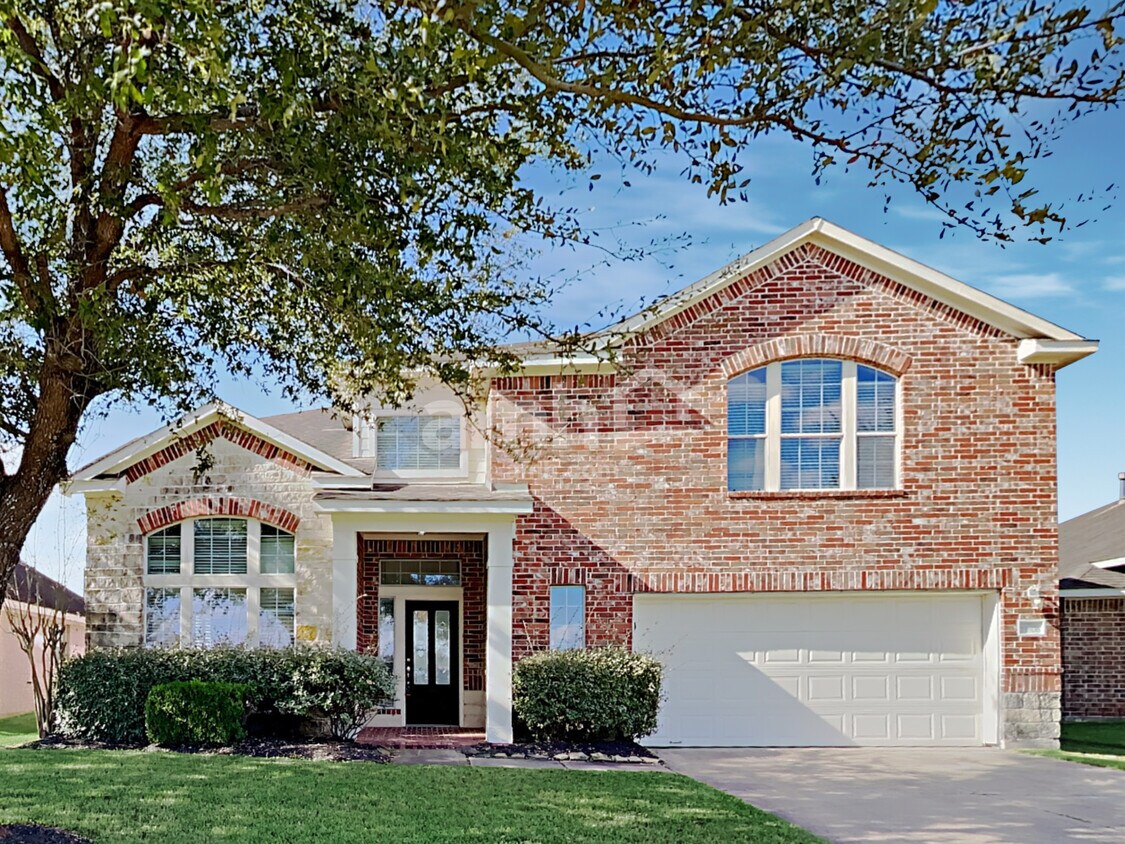 Foto principal - 23806 Fairport Harbor Ln