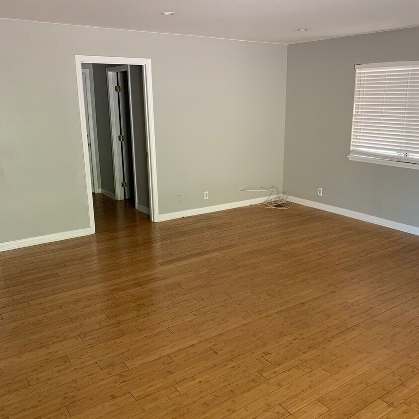 SPRING VALLEY LAKE HOME WITH GOLF COURSE V... Apartments in