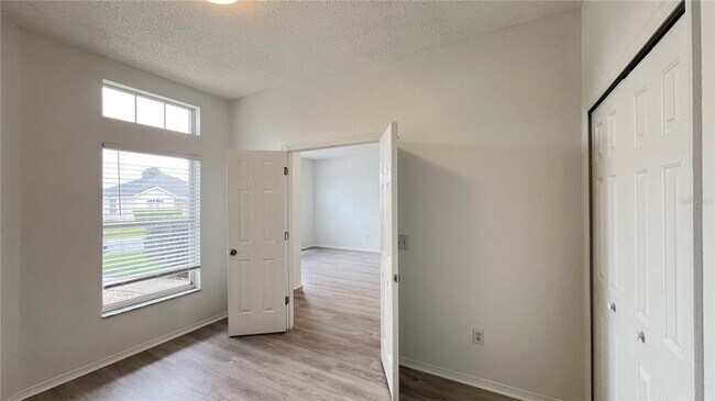 Foto del edificio - 123 Jaybee Ave