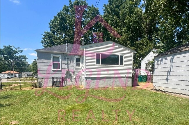 Foto del edificio - Charming 2-Bedroom Home with Bonus Room!